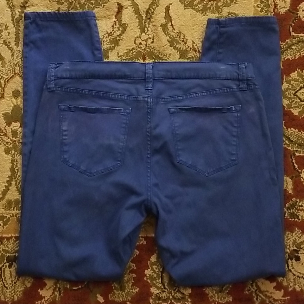 JC Penny Blue Jeans 💟 - Picture 2 of 7